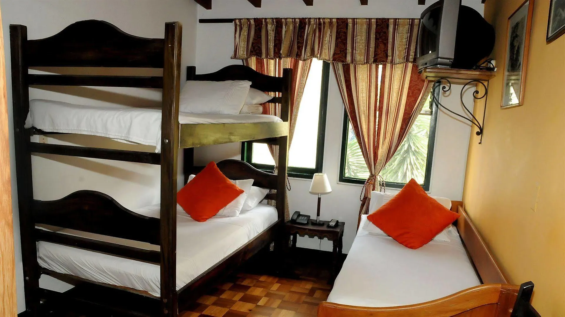 Hotel Ayenda Habana Vieja 1221 à Medellín
